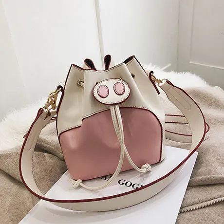 Luxury New Fashion High Quality Leather Bag Women Casual Bag Single Shoulder Bag Fashion Broadband Bucket Bag Satchel Slanting
Luxury New Fashion High Quality Leather Bag Women Casual Bag Single Shoulder Bag Fashion Broadband Bucket Bag Satchel Slanting
