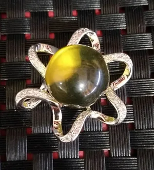 Copper plated white gold amber, amber, beeswax, bead pendant, exquisite gift.
Copper plated white gold amber, amber, beeswax, bead pendant, exquisite gift.