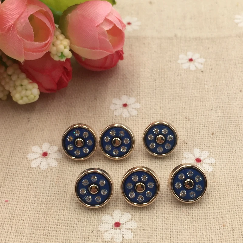 FC683 Family Crafts DIY essential round acrylic diamond button 12mm navy blue men's shirts jeans button sewing accessories
FC683 Family Crafts DIY essential round acrylic diamond button 12mm navy blue men's shirts jeans button sewing accessories