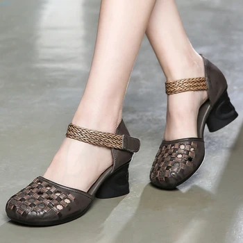 Women Leather Sandals 6 CM High Heels Sandals Women Summer Embroidery Hollow Out Shoes Cheap Handmade Women Leather Shoes 2019
Women Leather Sandals 6 CM High Heels Sandals Women Summer Embroidery Hollow Out Shoes Cheap Handmade Women Leather Shoes 2019
