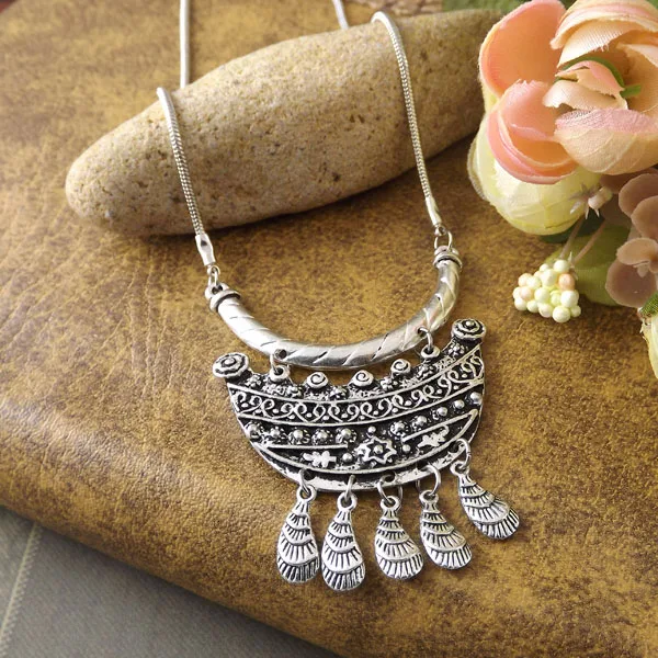 Factory Price New 2015 Spring Bohemia Zinc Alloy Tibet Jewelry Vintage Handmade Long Chain Pendant Retro Necklace for Women
Factory Price New 2015 Spring Bohemia Zinc Alloy Tibet Jewelry Vintage Handmade Long Chain Pendant Retro Necklace for Women