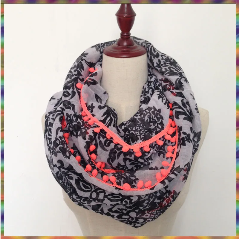 2017 new fashion pom poms loop infinity scarf luxury brand Spring Summer hijab stole women shawls and scarves
2017 new fashion pom poms loop infinity scarf luxury brand Spring Summer hijab stole women shawls and scarves