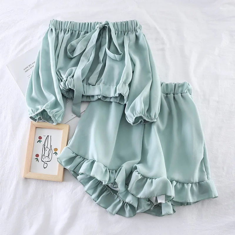 2019 new fashion women's two piece set Fresh collar tie strap short crop top shirt+ ruffled wide-leg shorts
2019 new fashion women's two piece set Fresh collar tie strap short crop top shirt+ ruffled wide-leg shorts