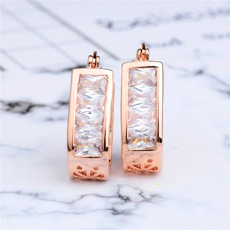 QCOOLJLY New Design Fashion Charm Austrian crystal hoop earrings Geometric Round Shiny rhinestone big earring jewelry women
QCOOLJLY New Design Fashion Charm Austrian crystal hoop earrings Geometric Round Shiny rhinestone big earring jewelry women
