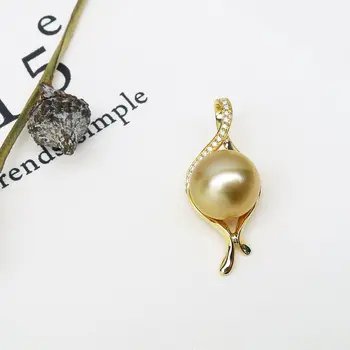 Gorgeous Golden South Sea Cultured Pearl Diamond Pendant 18K Yellow Gold 11.7MM
Gorgeous Golden South Sea Cultured Pearl Diamond Pendant 18K Yellow Gold 11.7MM
