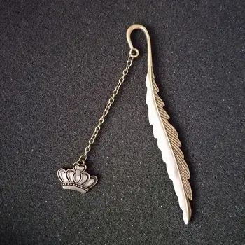 Metal Trendy Feather Crown Luminous Glow Metal Bookmark Ruler For Kids Student Gift School Supplies
Metal Trendy Feather Crown Luminous Glow Metal Bookmark Ruler For Kids Student Gift School Supplies
