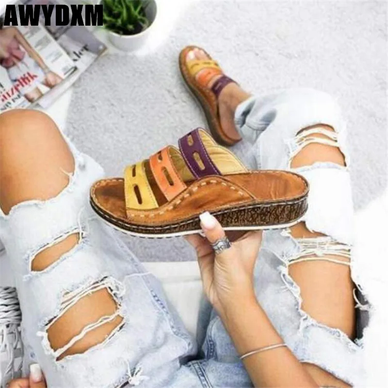 Women slipper summer open toe Three-color stitching Platform wedge ladies slides Beach slip on slides Casual women shoes S064
Women slipper summer open toe Three-color stitching Platform wedge ladies slides Beach slip on slides Casual women shoes S064