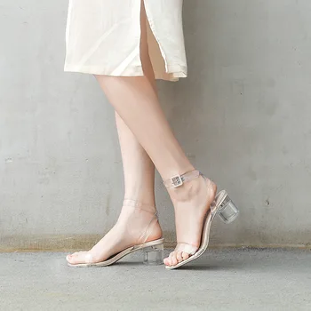 2019 summer new comfortable simple solid color PVC high heels women comfortable wild casual high heels.
2019 summer new comfortable simple solid color PVC high heels women comfortable wild casual high heels.