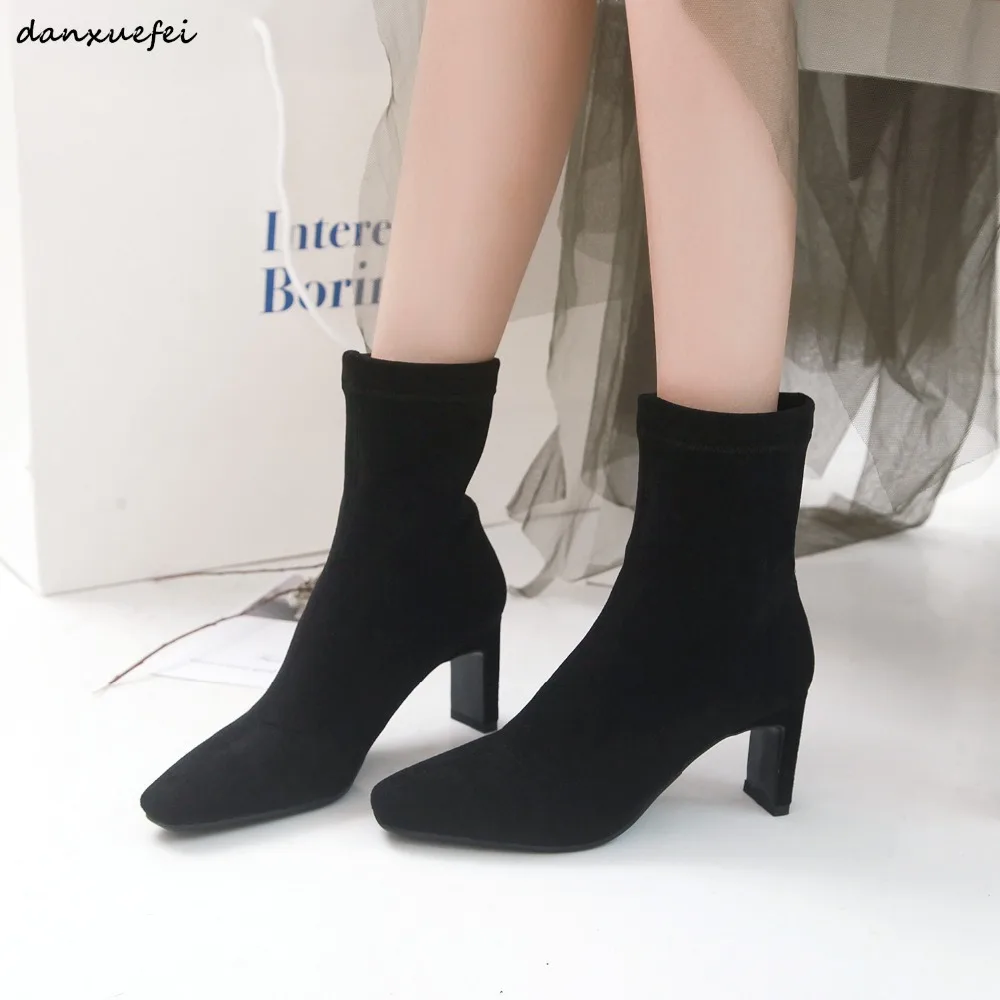 Women's genuine suede leather slip-on high heel ankle boots square toe elegant ladies slim black gray short booties autumn shoes
Women's genuine suede leather slip-on high heel ankle boots square toe elegant ladies slim black gray short booties autumn shoes