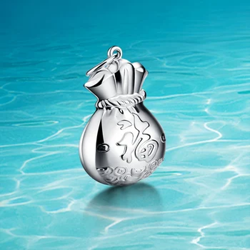 925Sterling silver pendant;925Sterling silver;High quality;accessories;Birthday gift; brand jewelry
925Sterling silver pendant;925Sterling silver;High quality;accessories;Birthday gift; brand jewelry