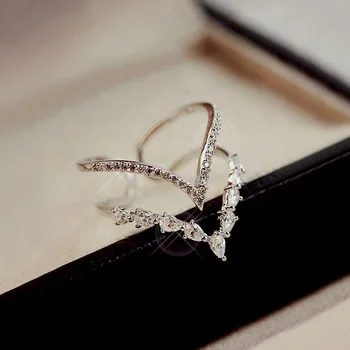 Trendy Double V Shape Ring White Gold Color Simple Cubic Zirconia Pave Setting Decorate Open Ring Anel Feminino Women Jewelry
Trendy Double V Shape Ring White Gold Color Simple Cubic Zirconia Pave Setting Decorate Open Ring Anel Feminino Women Jewelry
