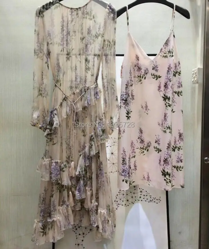 2018 Woman Nude Floral Print Silk FOLLY FEATHERY asymmetric Mid DRESS Ruffles Detail Long sleeves elastic cuffs tie belt Tassels
2018 Woman Nude Floral Print Silk FOLLY FEATHERY asymmetric Mid DRESS Ruffles Detail Long sleeves elastic cuffs tie belt Tassels