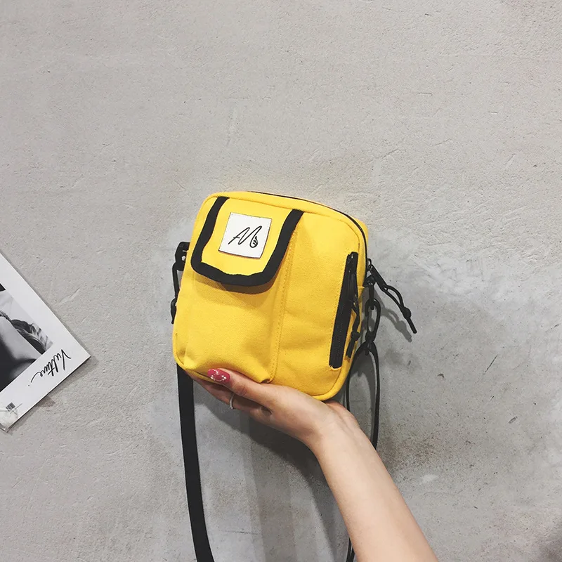 Literary Canvas Mobile Phone Bag Cute Korean Fashion Solid Casual Crossbody Shoulder Bag Zipper Slung Small Bag Bolsa Feminina
Literary Canvas Mobile Phone Bag Cute Korean Fashion Solid Casual Crossbody Shoulder Bag Zipper Slung Small Bag Bolsa Feminina