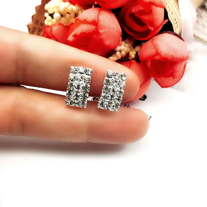 Korean clip on earrings three row rhinestones non-pierced earings for no ear hold women
Korean clip on earrings three row rhinestones non-pierced earings for no ear hold women