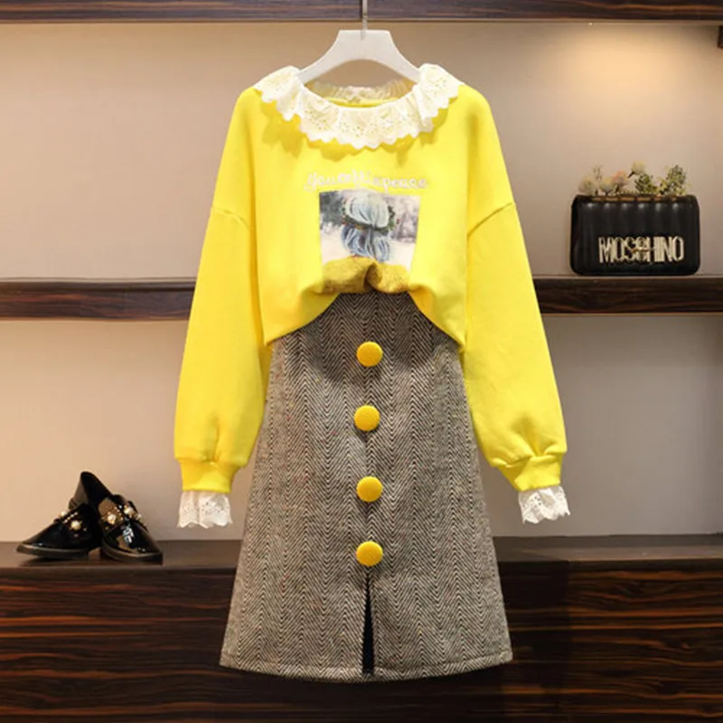 Women Two Piece Sets Letter Embroidery Girl Sweatshirt White Lace Tops+Stripe Woolen Single-Breasted Midi Skirt Plus Size Suits
Women Two Piece Sets Letter Embroidery Girl Sweatshirt White Lace Tops+Stripe Woolen Single-Breasted Midi Skirt Plus Size Suits