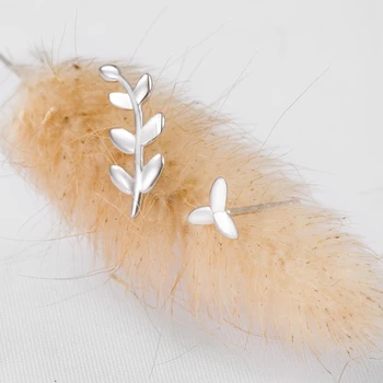 Trendy Korean 925 Sterling Silver Leaf Earrings For Women Wedding Bridal Earrings Pendientes Brincos Fashion Jewelry Gift
Trendy Korean 925 Sterling Silver Leaf Earrings For Women Wedding Bridal Earrings Pendientes Brincos Fashion Jewelry Gift