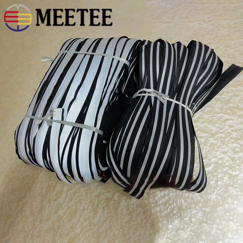 Meetee 2/5Meters Waterproof Zipper Reflective Coil Nylon Zipper 3# 5# Grey Black for Outdoor Night Coat Worker Garment KY439
Meetee 2/5Meters Waterproof Zipper Reflective Coil Nylon Zipper 3# 5# Grey Black for Outdoor Night Coat Worker Garment KY439