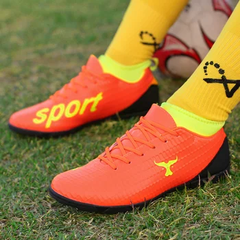 Men's Outdoor Non-slip Trainning Sneakers Trend Sport Shoes Artificial Leather Soccer Shoes Short Nail Wearable Football Shoes
Men's Outdoor Non-slip Trainning Sneakers Trend Sport Shoes Artificial Leather Soccer Shoes Short Nail Wearable Football Shoes