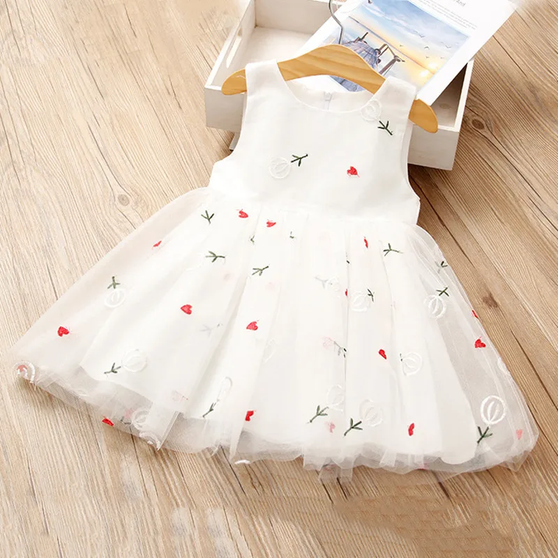 Children Girls Dresses Summer Kids Princess Dress Fashion Sleeveless Clothing Embroidery Girls Dresses Ball Gown white 2-6Y
Children Girls Dresses Summer Kids Princess Dress Fashion Sleeveless Clothing Embroidery Girls Dresses Ball Gown white 2-6Y