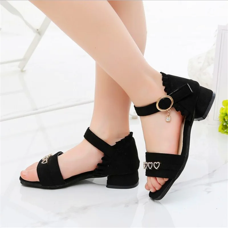 Hot Children Princess Sandals Dress Shoes For Girl Kids Girls Suede Love-heart Sandals Low Heels Fille Sandal Baby Girls Shoes
Hot Children Princess Sandals Dress Shoes For Girl Kids Girls Suede Love-heart Sandals Low Heels Fille Sandal Baby Girls Shoes