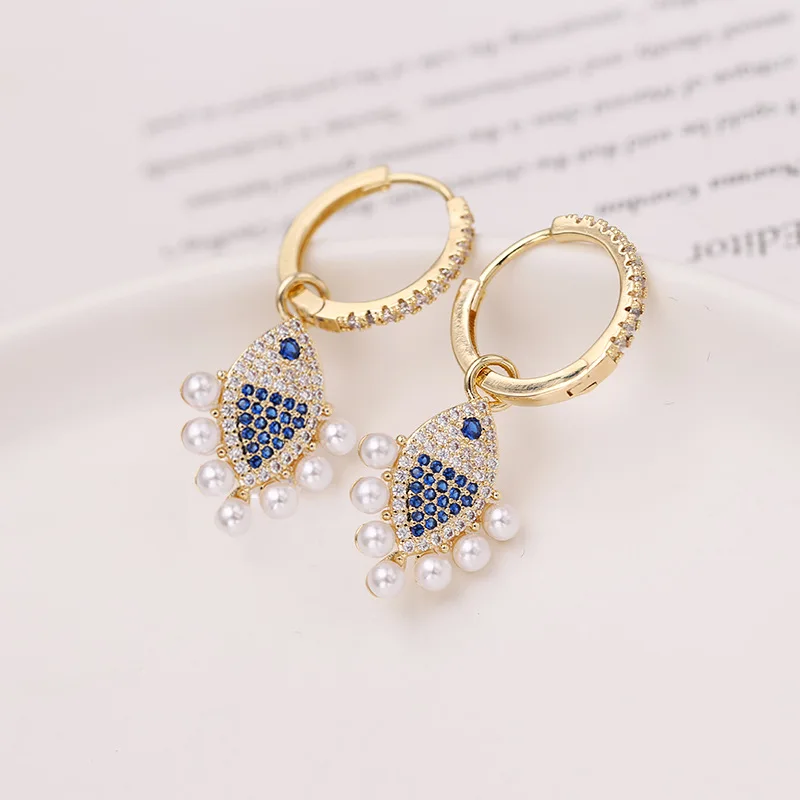 SWOUR New Fashion Jewelry Gold Color Zirconia Lucky Fish Small Circle Round Pearl Huggie Hoop Earrings Femme Bijoux S492
SWOUR New Fashion Jewelry Gold Color Zirconia Lucky Fish Small Circle Round Pearl Huggie Hoop Earrings Femme Bijoux S492