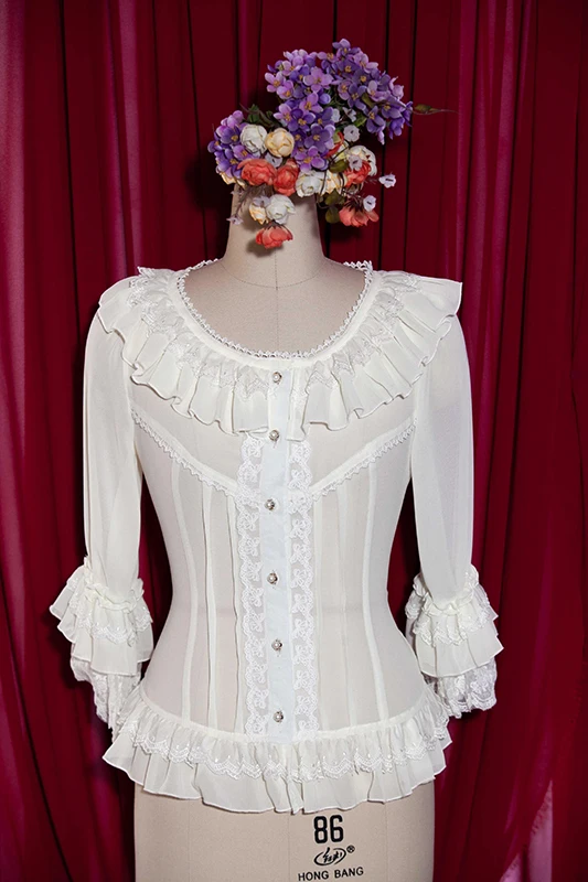 Hot Sale 2017 White/Black/Red Chiffon O-Neck Three Butterfly Sleeve Lace Palace Gothic Lolita Blouses For Women
Hot Sale 2017 White/Black/Red Chiffon O-Neck Three Butterfly Sleeve Lace Palace Gothic Lolita Blouses For Women