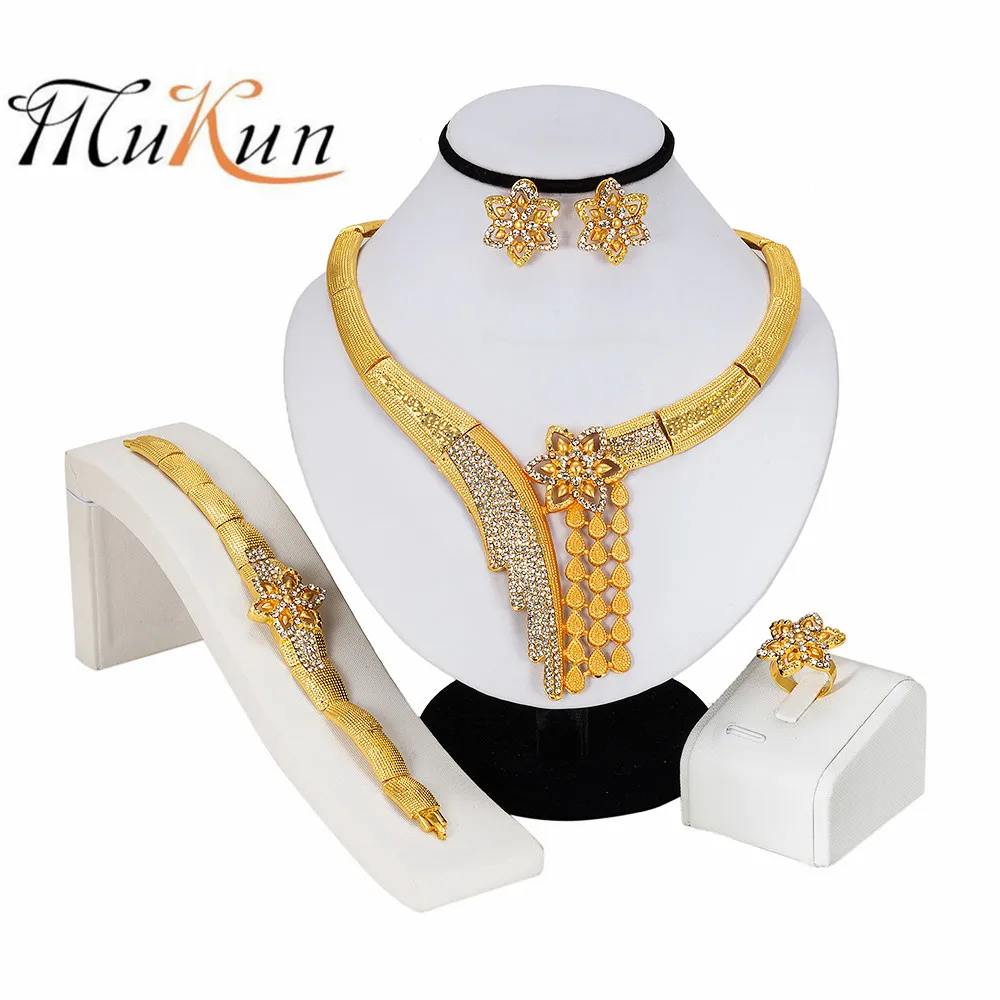 MUKUN 2019 New High Fashion Dubai Jewelry Set Silver Gold Color Nigerian Wedding African Beads Jewelry Sets Parure Bijoux Femme
MUKUN 2019 New High Fashion Dubai Jewelry Set Silver Gold Color Nigerian Wedding African Beads Jewelry Sets Parure Bijoux Femme