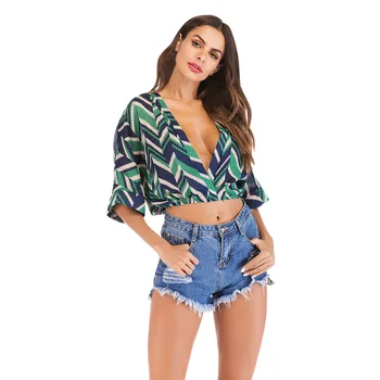 Fashsiualy Large Size Floral Tunic Shirt Women Print V Neck Half Sleeve Blouse Sexy Beach Casual Short Blouse camisa feminina
Fashsiualy Large Size Floral Tunic Shirt Women Print V Neck Half Sleeve Blouse Sexy Beach Casual Short Blouse camisa feminina