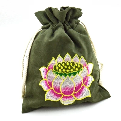 Large Leather Suede Embroidery lotus Jewelry Storage Bag China High End Thicken Drawstring Crafts Trinket Gift Packaging Pouch
Large Leather Suede Embroidery lotus Jewelry Storage Bag China High End Thicken Drawstring Crafts Trinket Gift Packaging Pouch