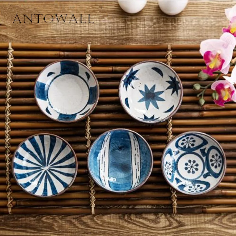 Japanese Style HENGFENG Ceramic Bowl with a Blue Pattern Design Porcelain Tableware for Household Restaurant
Japanese Style HENGFENG Ceramic Bowl with a Blue Pattern Design Porcelain Tableware for Household Restaurant