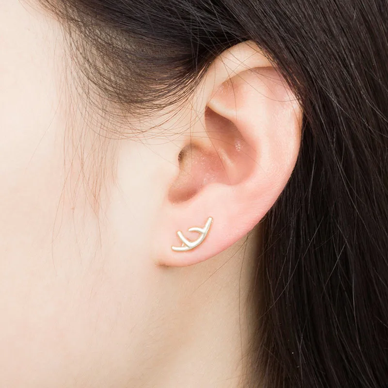 ZCHLGR Fashion Tiny Cute Silver Snowflake Mini Elks Deer Reindeer Stud Earrings For Women Girl Christmas Style Brincos Jewelry
ZCHLGR Fashion Tiny Cute Silver Snowflake Mini Elks Deer Reindeer Stud Earrings For Women Girl Christmas Style Brincos Jewelry