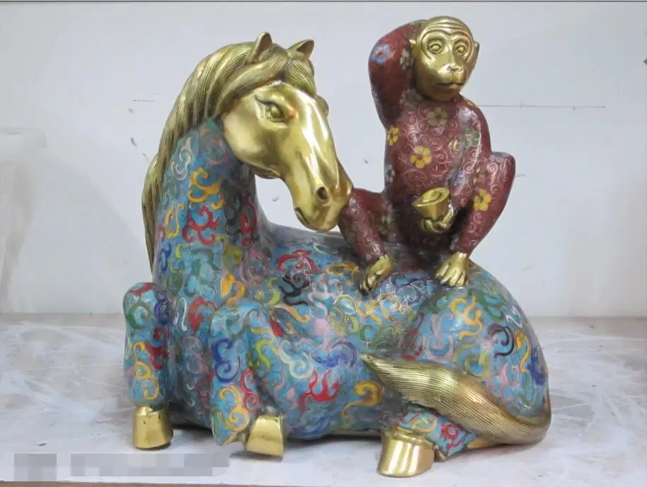 10"China bronze Cloisonne Monkey Ride Horse Seal the marquis immediately Statue
10"China bronze Cloisonne Monkey Ride Horse Seal the marquis immediately Statue