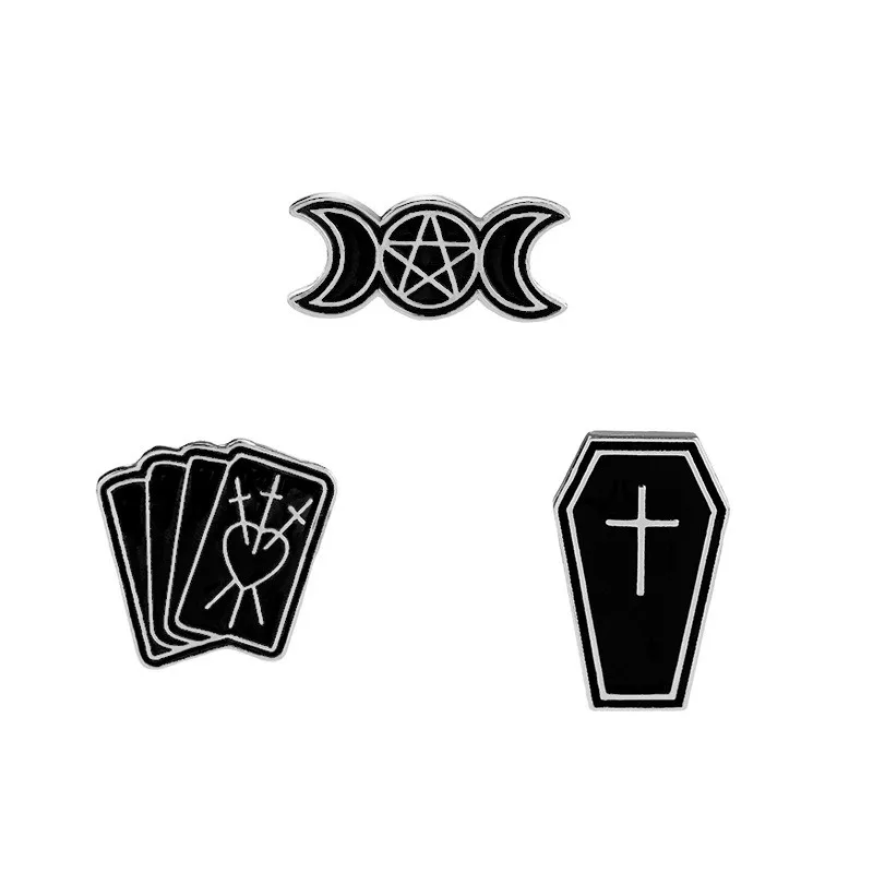 2018 Black Punk Moon Poker Brooches For Women Lapel Pins Badge Trendy Collar Brooch Clothing Alloy Pin Enamel Decorative Jewelry
2018 Black Punk Moon Poker Brooches For Women Lapel Pins Badge Trendy Collar Brooch Clothing Alloy Pin Enamel Decorative Jewelry