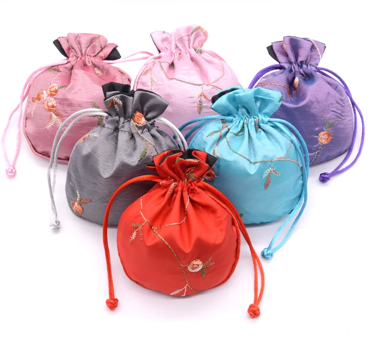 Cheap Drawstring Small Jewelry Gift Bags Satin Cloth Embroidered Packaging Pouches 50pcs/lot mix color Free shipping
Cheap Drawstring Small Jewelry Gift Bags Satin Cloth Embroidered Packaging Pouches 50pcs/lot mix color Free shipping