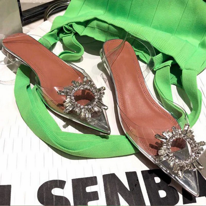 Summer New2019 Ladies Fashion Pointed Buckle Transparent With Rhinestones Sexy Mouth Shallow Comfortable Thick Wild Flat Sandals
Summer New2019 Ladies Fashion Pointed Buckle Transparent With Rhinestones Sexy Mouth Shallow Comfortable Thick Wild Flat Sandals