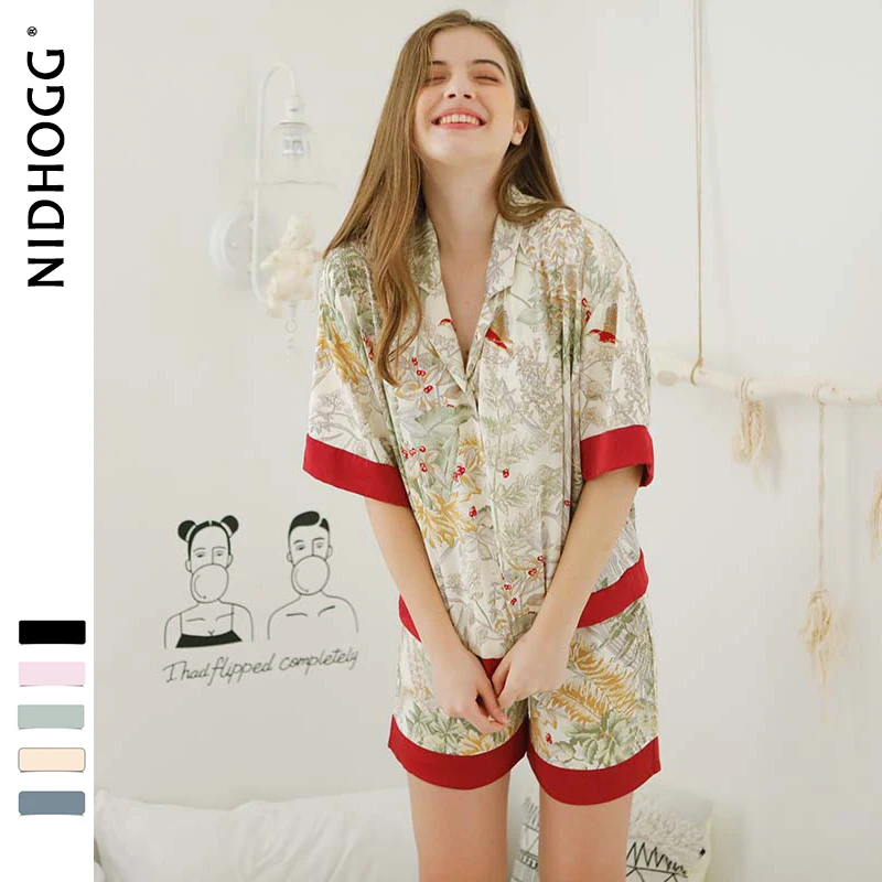 Summer Fresh Grass Printing Womens Sleepwear Short Sleeve Shorts 2-piece Pajama Set Loungewear Turn-down Collar Satin Pajamas
Summer Fresh Grass Printing Womens Sleepwear Short Sleeve Shorts 2-piece Pajama Set Loungewear Turn-down Collar Satin Pajamas