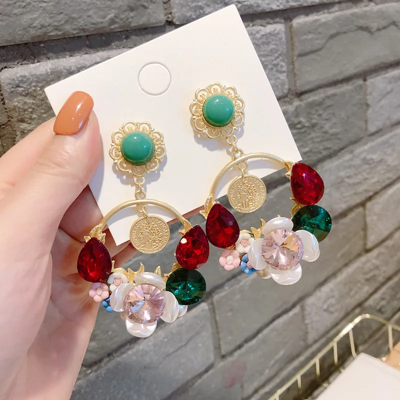Korean Fashion New Cute Crystal Drop Earring Jewelry Luxury Retro Cute Court Flower Dangle Earrings Gifts for Women Accessories
Korean Fashion New Cute Crystal Drop Earring Jewelry Luxury Retro Cute Court Flower Dangle Earrings Gifts for Women Accessories