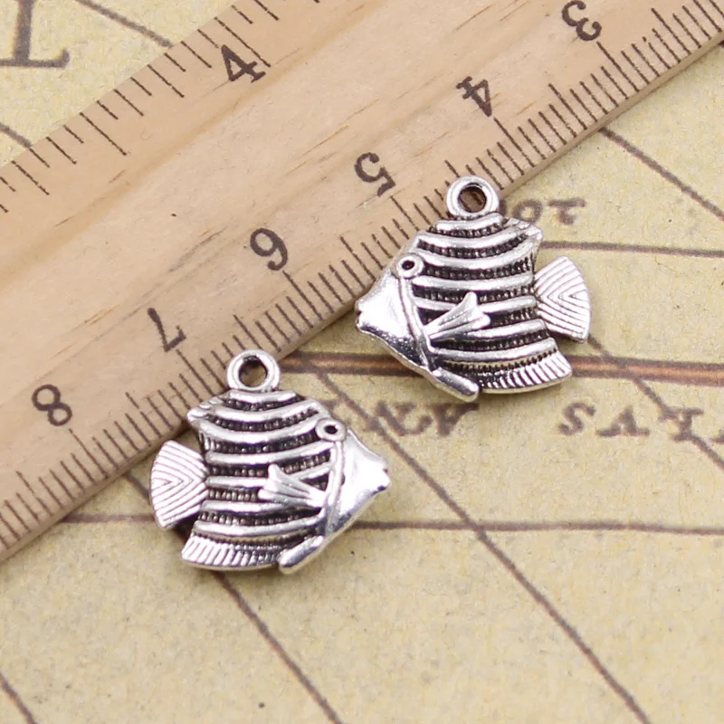 5pcs/lot Charms goldfish fish 18x18mm Antique Silver Pendants Making DIY Handmade Tibetan Silver Finding Jewelry for Bracelet
5pcs/lot Charms goldfish fish 18x18mm Antique Silver Pendants Making DIY Handmade Tibetan Silver Finding Jewelry for Bracelet