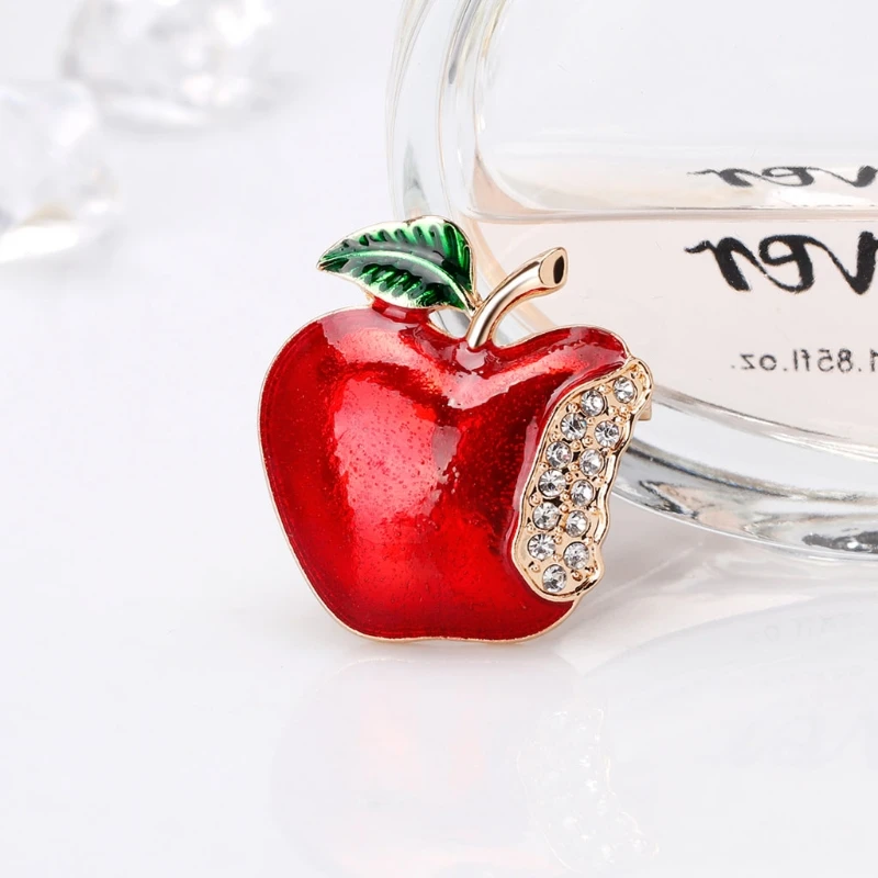 New Year Christmas Apple Brooch Corsage Gift Rhinestone Banquet Scarf Pins Badge Exquisite Brooches
New Year Christmas Apple Brooch Corsage Gift Rhinestone Banquet Scarf Pins Badge Exquisite Brooches