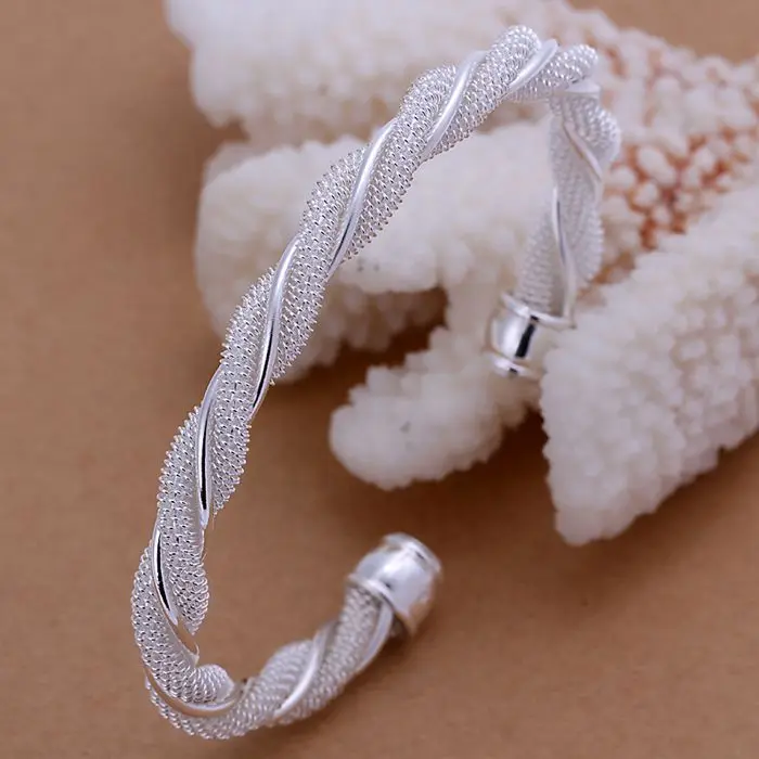 wholesale silver plated Bangle,925 fashion Silver jewelry silvery torsion bangle bracelet for women/men SK020
wholesale silver plated Bangle,925 fashion Silver jewelry silvery torsion bangle bracelet for women/men SK020