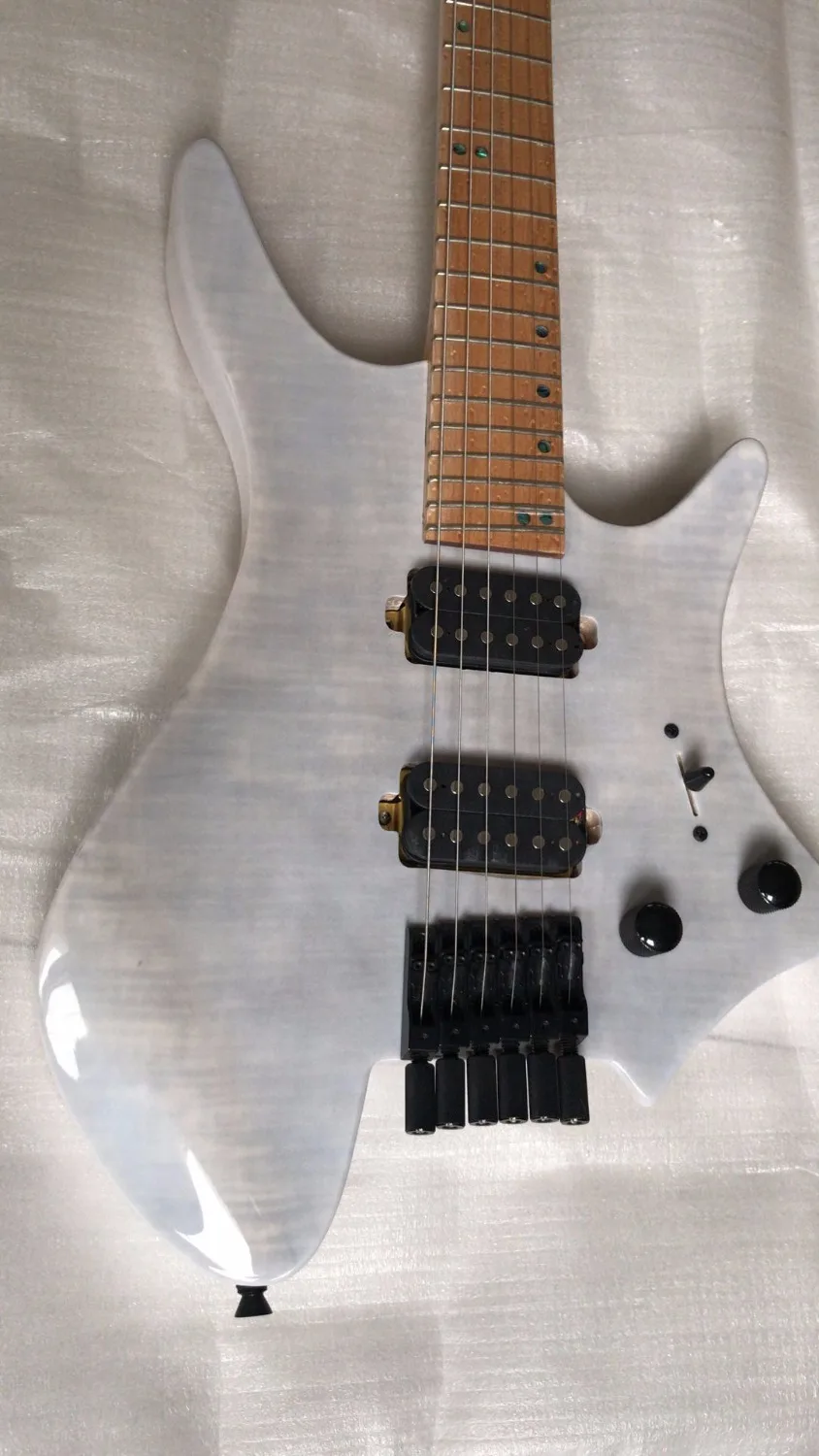 custom shop;multi scale guitar;Strandberg Boden OS 6 ;fanned frets;birds eye maple fretboard
custom shop;multi scale guitar;Strandberg Boden OS 6 ;fanned frets;birds eye maple fretboard