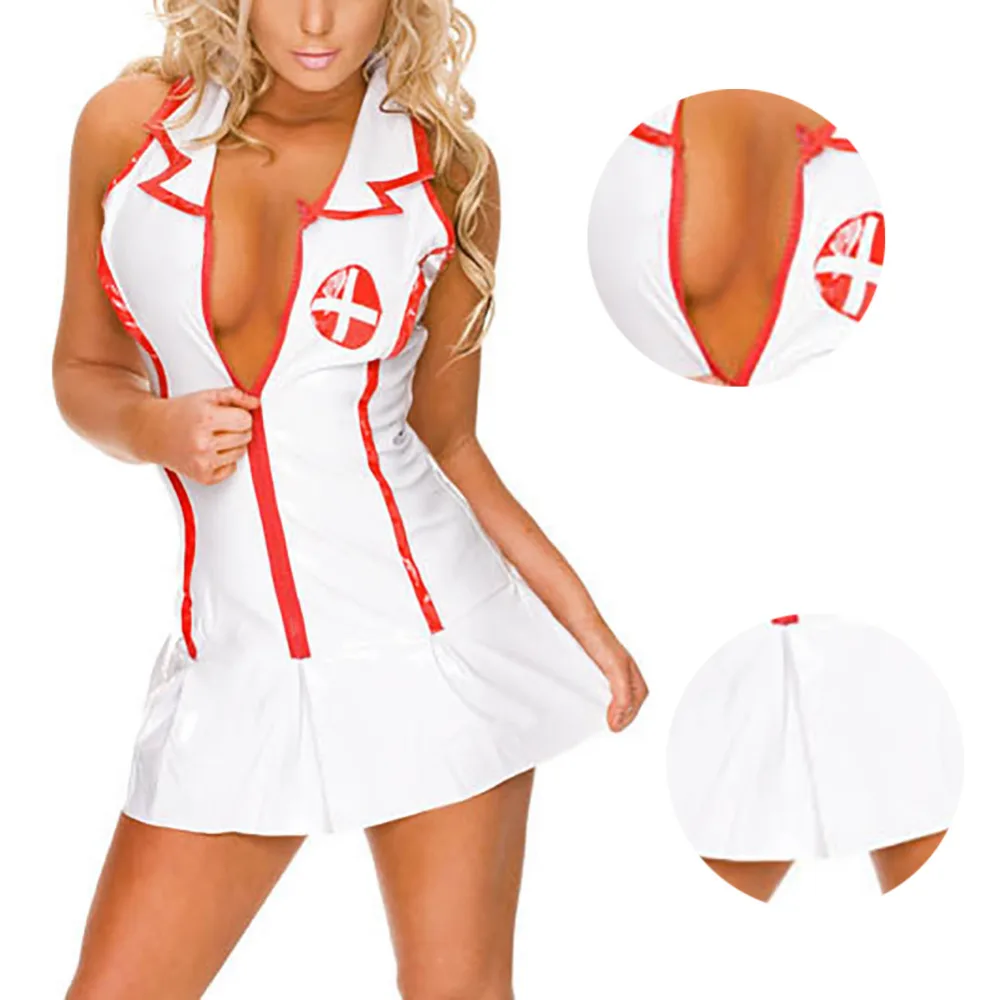 Настоящая шалава с большими дойками в костюме медсестры