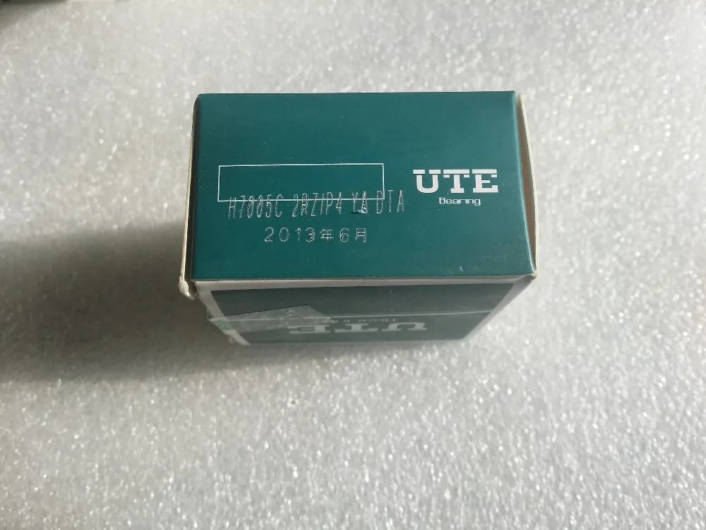 UTE double sealed angular contact bearings H7005C-2RZ/P4-DTA Speed spindle bearings CNC 7005 25mmX47mmX12*2mm ABEC 7
UTE double sealed angular contact bearings H7005C-2RZ/P4-DTA Speed spindle bearings CNC 7005 25mmX47mmX12*2mm ABEC 7