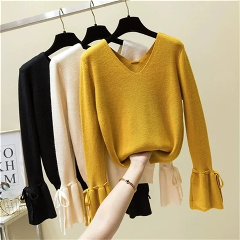 2019 Spring New Women Sweater Lantern Long Sleeve Women's V-neck Sexy Lace Up Sweaters White Black Casual Lady Sweater ZZ618
2019 Spring New Women Sweater Lantern Long Sleeve Women's V-neck Sexy Lace Up Sweaters White Black Casual Lady Sweater ZZ618
