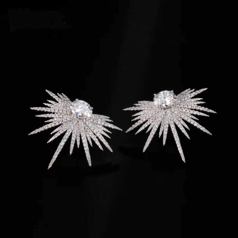 Punk Style Spike Earring Pave Cubic Zirconia brinco Green stone Sparkly Star Galaxy Stud Earrings Clear 925 sterling silver
Punk Style Spike Earring Pave Cubic Zirconia brinco Green stone Sparkly Star Galaxy Stud Earrings Clear 925 sterling silver
