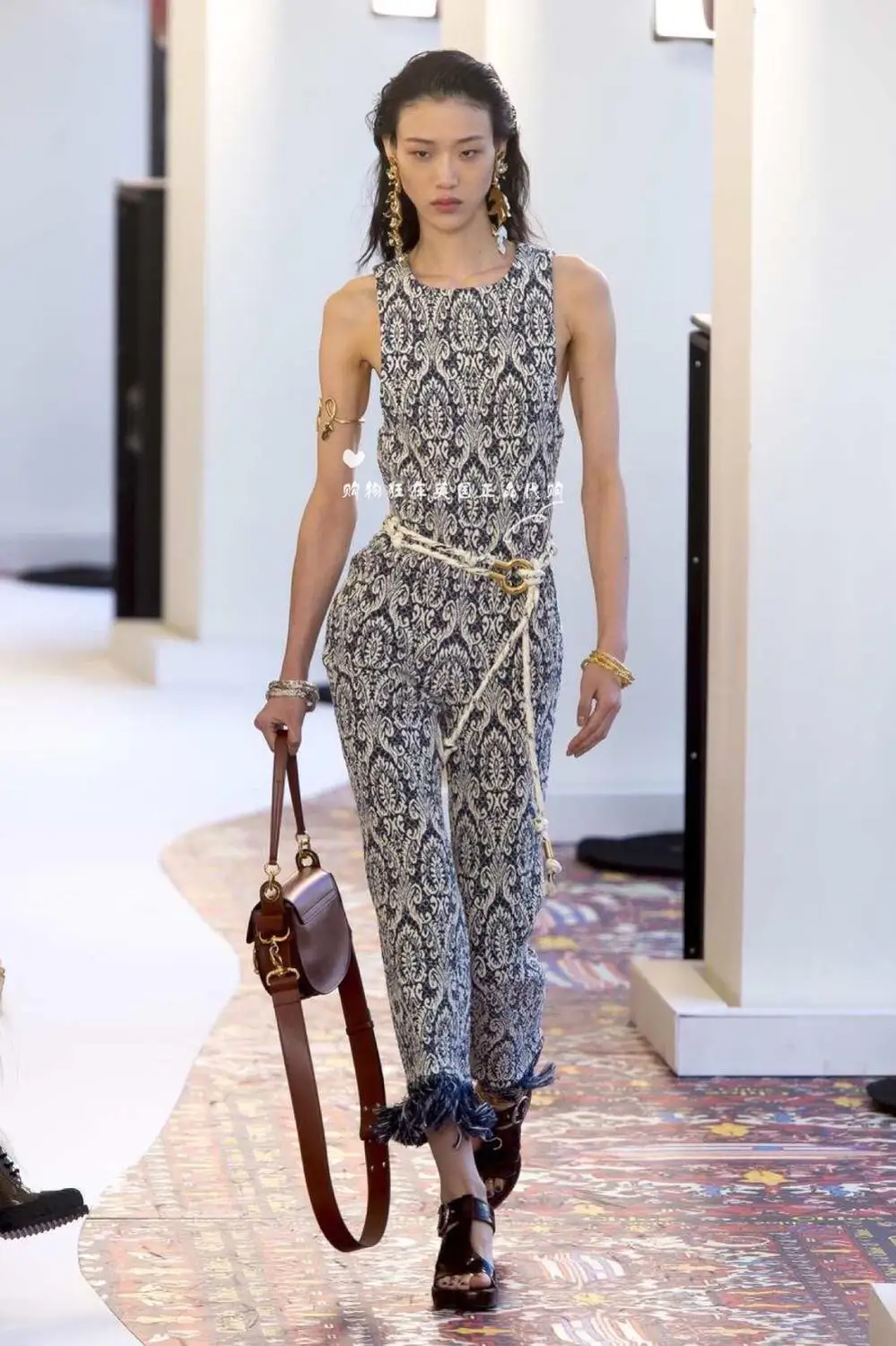 Hot sale Fashion Show Jacquard Stright jumpsuit Print Tassel O-neck Backless sexy women celebrity body con Jumpsuits wholesale
Hot sale Fashion Show Jacquard Stright jumpsuit Print Tassel O-neck Backless sexy women celebrity body con Jumpsuits wholesale