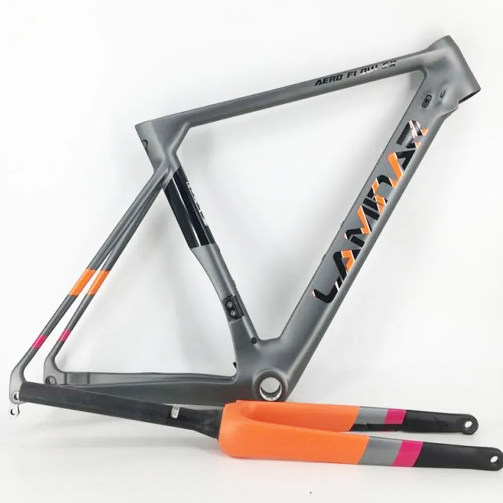 LAMINAR Full carbon frame barrel axle carbon bike frame road bike frame fork size 490MM
LAMINAR Full carbon frame barrel axle carbon bike frame road bike frame fork size 490MM