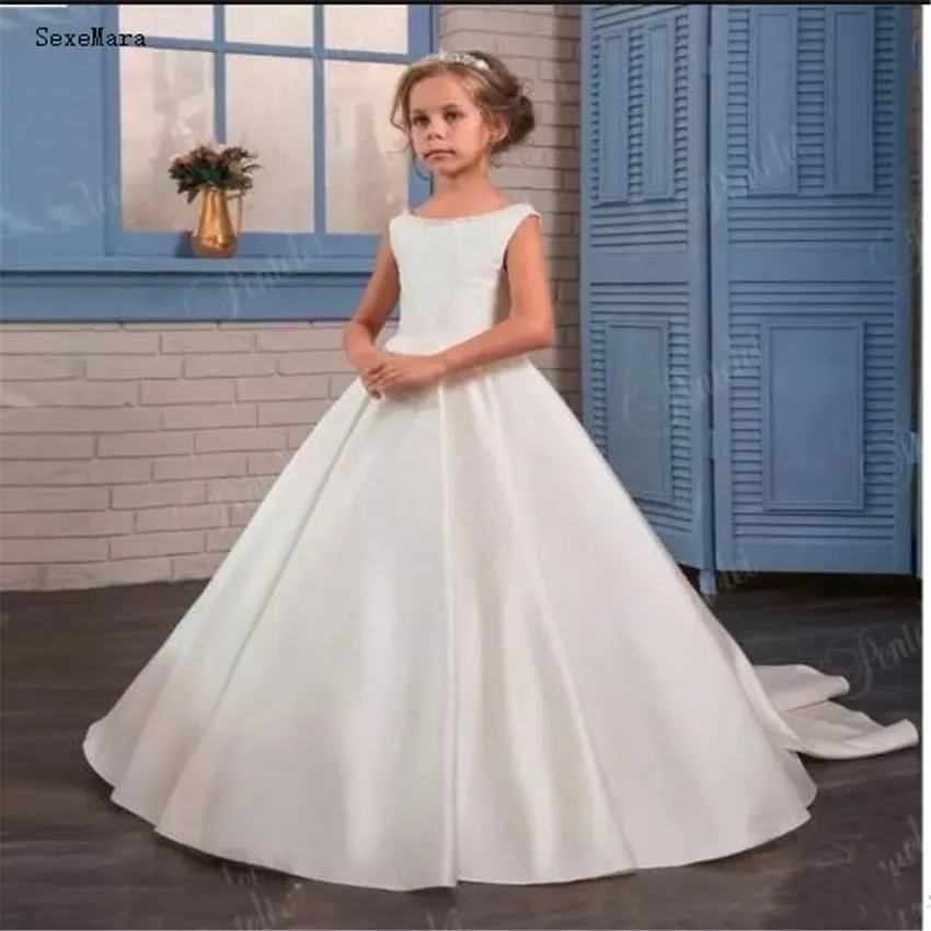 Satin Princess Dress Flower Girl Dress with Bow Buttons Train Backless Kids Formal Wear Girls Birthday Party Dress Pageant Gowlx
Satin Princess Dress Flower Girl Dress with Bow Buttons Train Backless Kids Formal Wear Girls Birthday Party Dress Pageant Gowlx