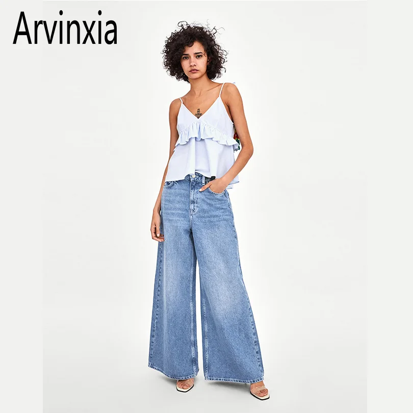 Arvinxia ZA Sexy Solid Color Women Shirts Fashion Spaghetti Strap Deep V-Neck Lady Tops 2018 New Summer Tassel Sleeveless Vest
Arvinxia ZA Sexy Solid Color Women Shirts Fashion Spaghetti Strap Deep V-Neck Lady Tops 2018 New Summer Tassel Sleeveless Vest