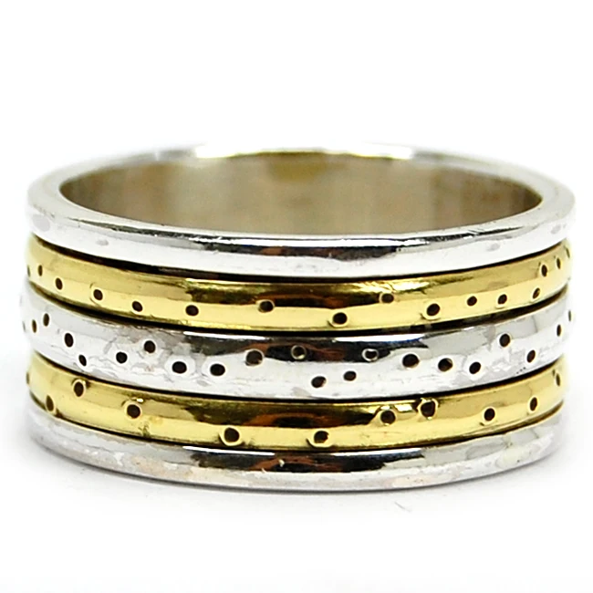 Guarantee Plain 925 Sterling Silver Ring, TWO TONE JEWELLERY, 7.3g, TTJ120, Size: 6.5
Guarantee Plain 925 Sterling Silver Ring, TWO TONE JEWELLERY, 7.3g, TTJ120, Size: 6.5